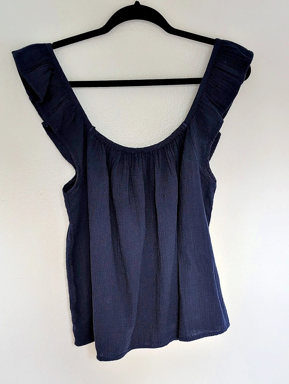 Vineyard Vines Gauzy Ruffle Strap Top in Navy Blue Small NWT